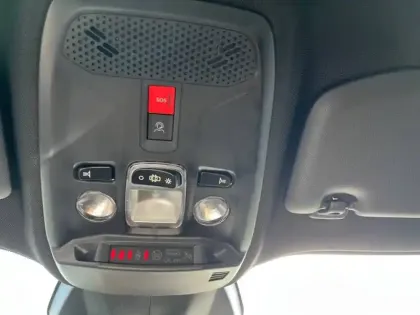 Photo 14 Peugeot 2008  Hybrid 110 e-DCS6