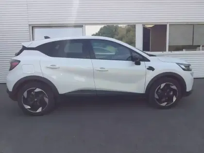 Photo 6 Renault Captur  E-Tech full hybrid 145 ch