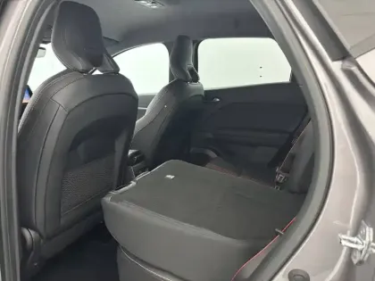 Photo 38 Renault Captur  mild hybrid 140
