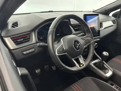 Photo 18 Renault Captur  mild hybrid 140