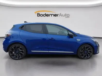 Photo 19 Renault Clio  E-Tech full hybrid 145