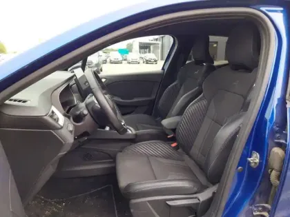 Photo 22 Renault Clio  E-Tech full hybrid 145