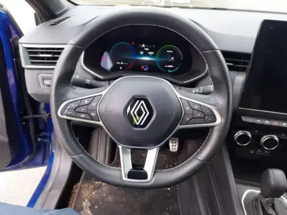Photo 25 Renault Clio  E-Tech full hybrid 145