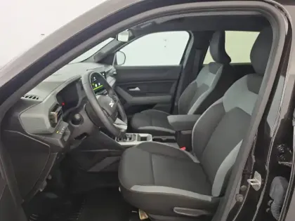 Photo 29 Dacia Duster  Hybrid 140