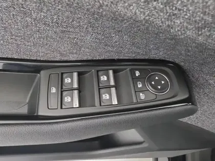 Photo 67 Renault Espace  E-Tech full hybrid 200 5pl