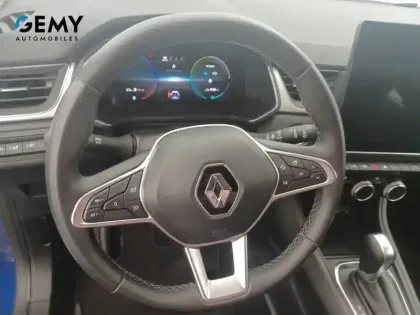 Photo 33 Renault Captur  E-Tech full hybrid 145