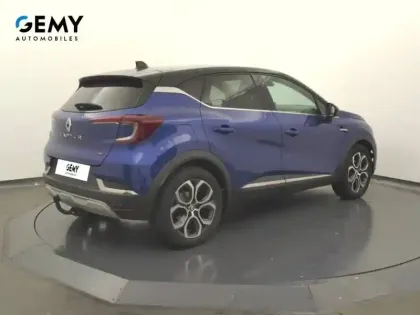 Photo 38 Renault Captur  E-Tech full hybrid 145
