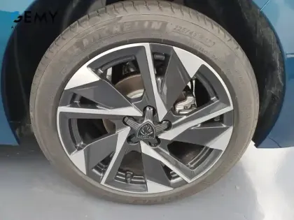 Photo 10 Peugeot 308  Hybrid 145 e-DCS6