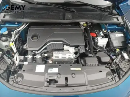 Photo 11 Peugeot 308  Hybrid 145 e-DCS6