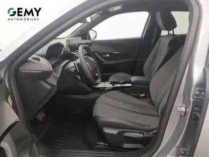 Photo 17 Peugeot 2008  Hybrid 145 e-DCS6