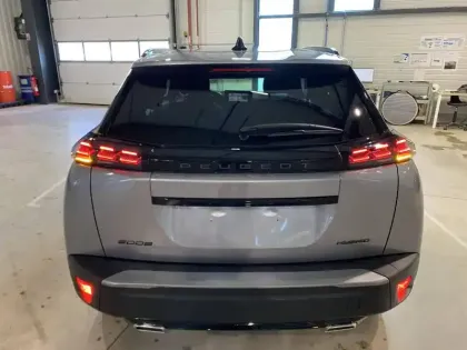 Photo 6 Peugeot 2008  Hybrid 145 e-DCS6