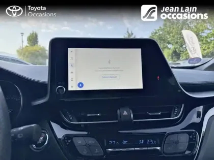 Photo 15 Toyota C-HR  Hybride 2.0L