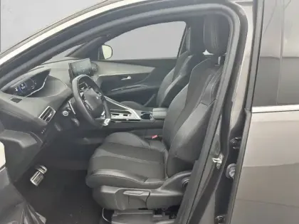 Photo 10 Peugeot 5008  Hybrid 145 ch e-DCS6
