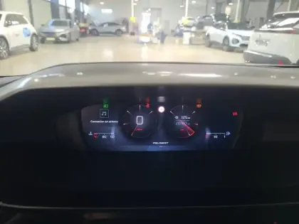 Photo 11 Peugeot 308  PureTech 130ch S&S BVM6