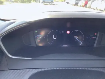 Photo 9 Peugeot 208  Turbo 100 ch BVM6