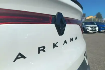 Photo 30 Renault Arkana  E-Tech hybride 145 - 22