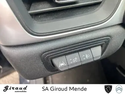 Photo 18 Renault Captur  E-Tech full hybrid 145