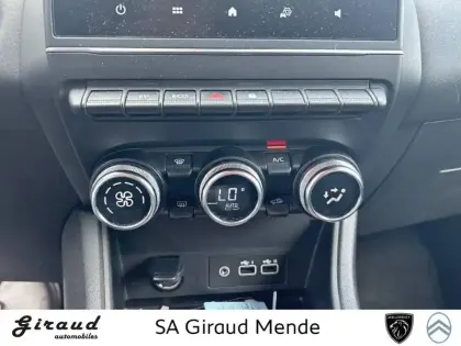 Photo 26 Renault Captur  E-Tech full hybrid 145