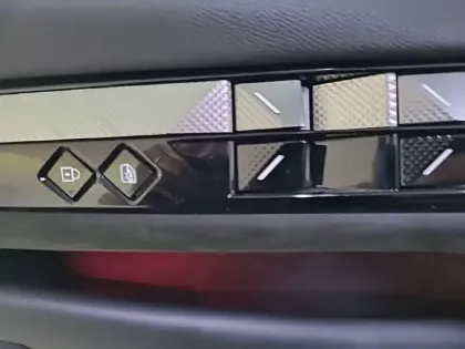 Photo 31 DS DS 4  Hybride E-Tense 225 EAT8
