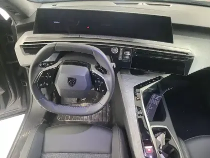 Photo 9 Peugeot 5008  Hybrid 145 ch e-DCS6