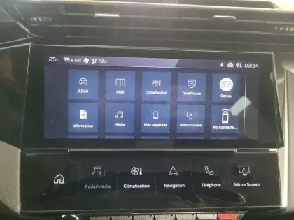 Photo 17 Peugeot 408  Hybrid 145 e-DCS6