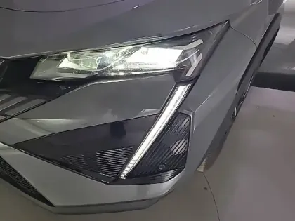 Photo 39 Peugeot 408  Hybrid 145 e-DCS6
