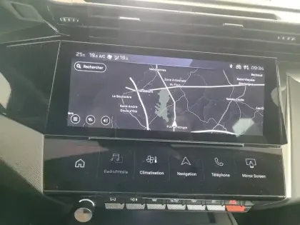 Photo 14 Peugeot 408  Hybrid 145 e-DCS6