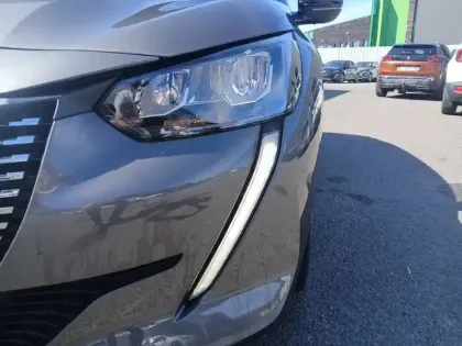 Photo 15 Peugeot 208  PureTech 75 S&S BVM5