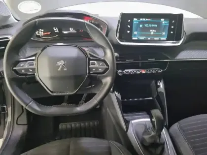 Photo 28 Peugeot 208  PureTech 75 S&S BVM5
