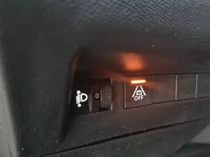 Photo 48 Peugeot 208  PureTech 75 S&S BVM5