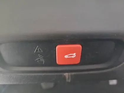 Photo 31 Peugeot 408  PureTech 130 ch S&S EAT8