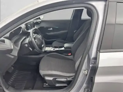 Photo 31 Peugeot 208  Electrique 50 kWh 136ch
