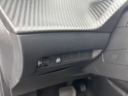 Photo 45 Peugeot 208  Electrique 50 kWh 136ch