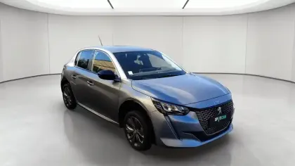 Photo 8 Peugeot 208  Electrique 50 kWh 136ch