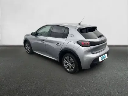 Photo 27 Peugeot 208  Electrique 50 kWh 136ch