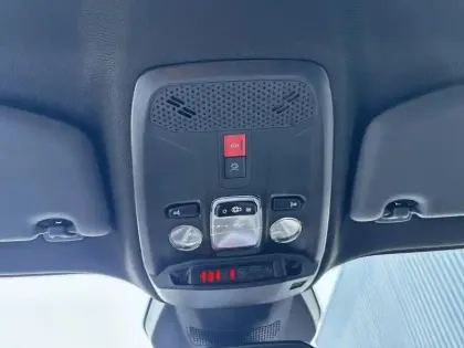 Photo 19 Peugeot 2008  Hybrid 145 e-DCS6