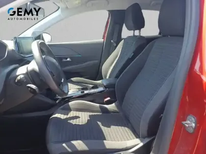 Photo 8 Peugeot 208  Electrique 50 kWh 136ch