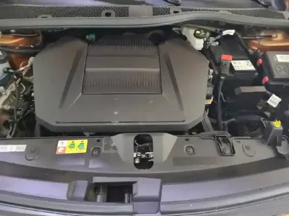 Photo 17 Peugeot 2008  Electrique 136 ch