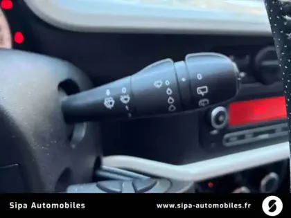 Photo 21 Renault Twingo  III 0.9 TCe 90 Energy E6C
