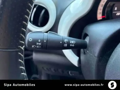 Photo 24 Renault Twingo  III 0.9 TCe 90 Energy E6C
