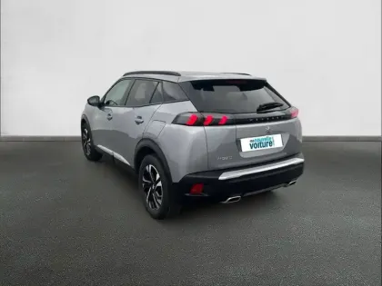 Photo 6 Peugeot 2008  PureTech 130 S&S EAT8