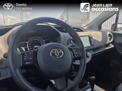 Photo 17 Toyota Yaris  Hybride Pro 100h