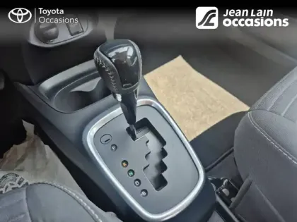 Photo 12 Toyota Yaris  Hybride Pro 100h