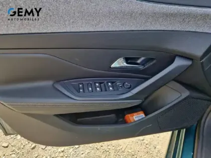 Photo 11 Peugeot 308  SW PureTech 130ch S&S BVM6
