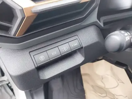 Photo 14 Dacia Duster  Hybrid 140