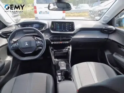 Photo 7 Peugeot 208  Electrique 50 kWh 136ch