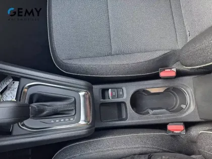 Photo 26 Renault Captur  E-Tech full hybrid 145 ch