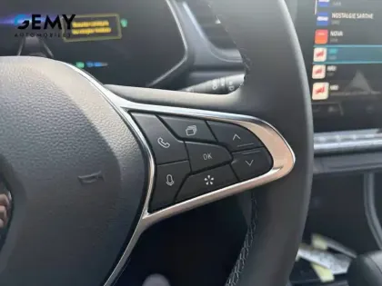 Photo 21 Renault Captur  E-Tech full hybrid 145 ch