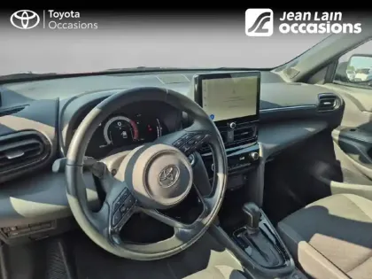 Photo 10 Toyota Yaris  Cross Hybride 130h AWD-i