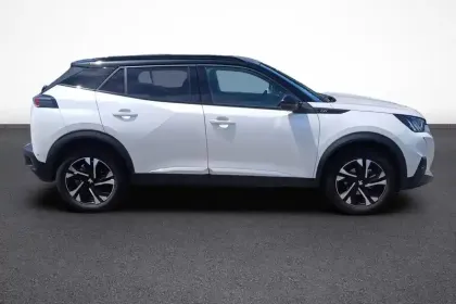 Photo 6 Peugeot 2008  PureTech 130 S&S EAT8